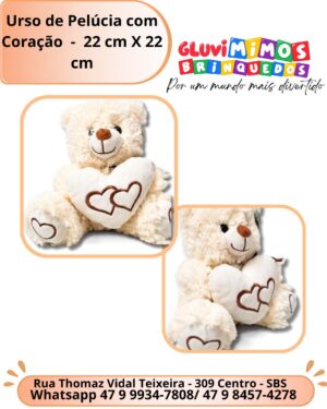 Urso de Pelúcia com Coração  -  22 cm X 22 cm