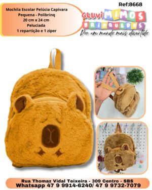 Mochila Escolar Pelúcia Capivara Pequena - Polibrinq 20 cm x 24 cm  Peluciada  1 repartição e 1 ziper
