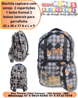 Mochila capivara com estojo  2 repartições 1 bolso frontal 2 bolsos laterais para garrafinha 42 x 30 x 17 A x L x P