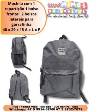 Mochila com 1 repartição 1 bolso frontal  2 bolsos laterais para garrafinha 40 x 29 x 15 A x L x P