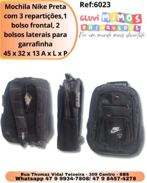 Mochila Nike Preta com 3 repartições,1 bolso frontal, 2 bolsos laterais para garrafinha 45 x 32 x 13 A x L x P