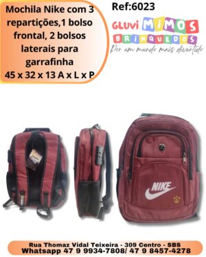 Mochila Nike com 3 repartições,1 bolso frontal, 2 bolsos laterais para garrafinha 45 x 32 x 13 A x L x P